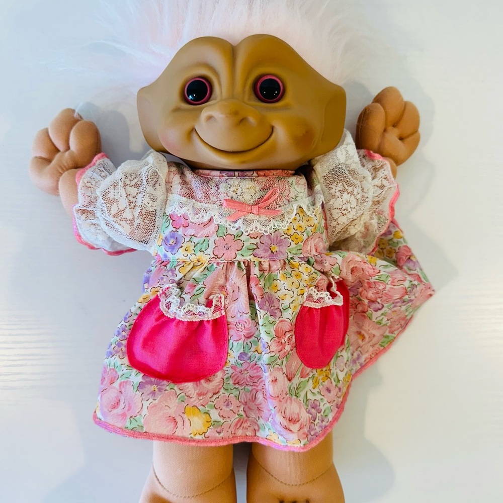 Vintage Rare Treasure Troll Doll 12” Girl Flower Dress Pink Hair Red Diamond